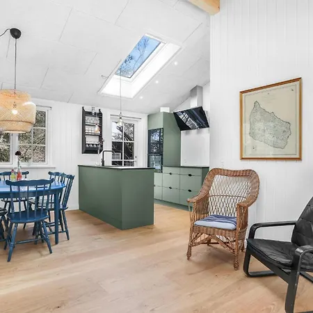 Amazing In With Kitchen *